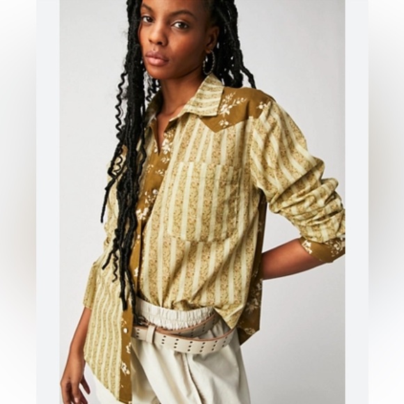 Free People Tops - Free People Western Boho Snap Front Floral Blouse
